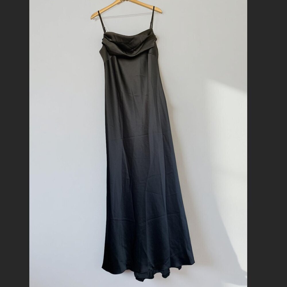 NWT AQUA long elegant cowl neckline with lace open back - Picture 7 of 8
